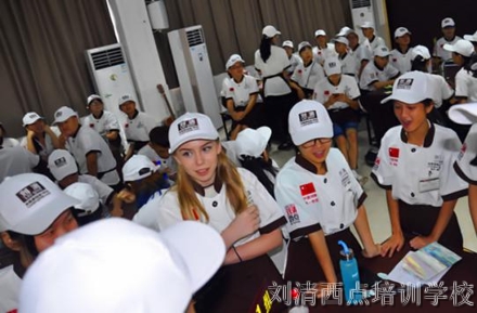 天呐！史上频爆亮点的开学典礼，你一定没看过【刘清烘焙培训学校】