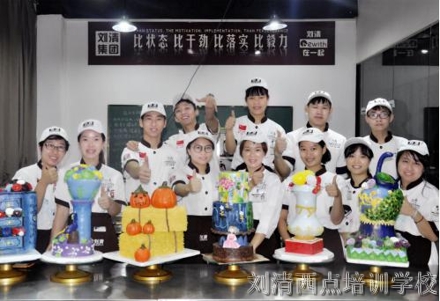 这才是把韩裱蛋糕玩到极致！学蛋糕的你一定没见过！