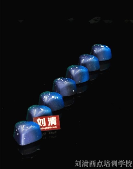 【刘清广州烘焙学校】备战520，这样的创意礼物您一定没见过！