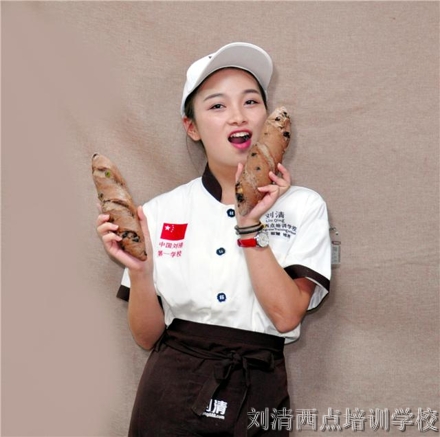 今天，整个烘焙界都在疯传这个烘焙培训学校22张照片！